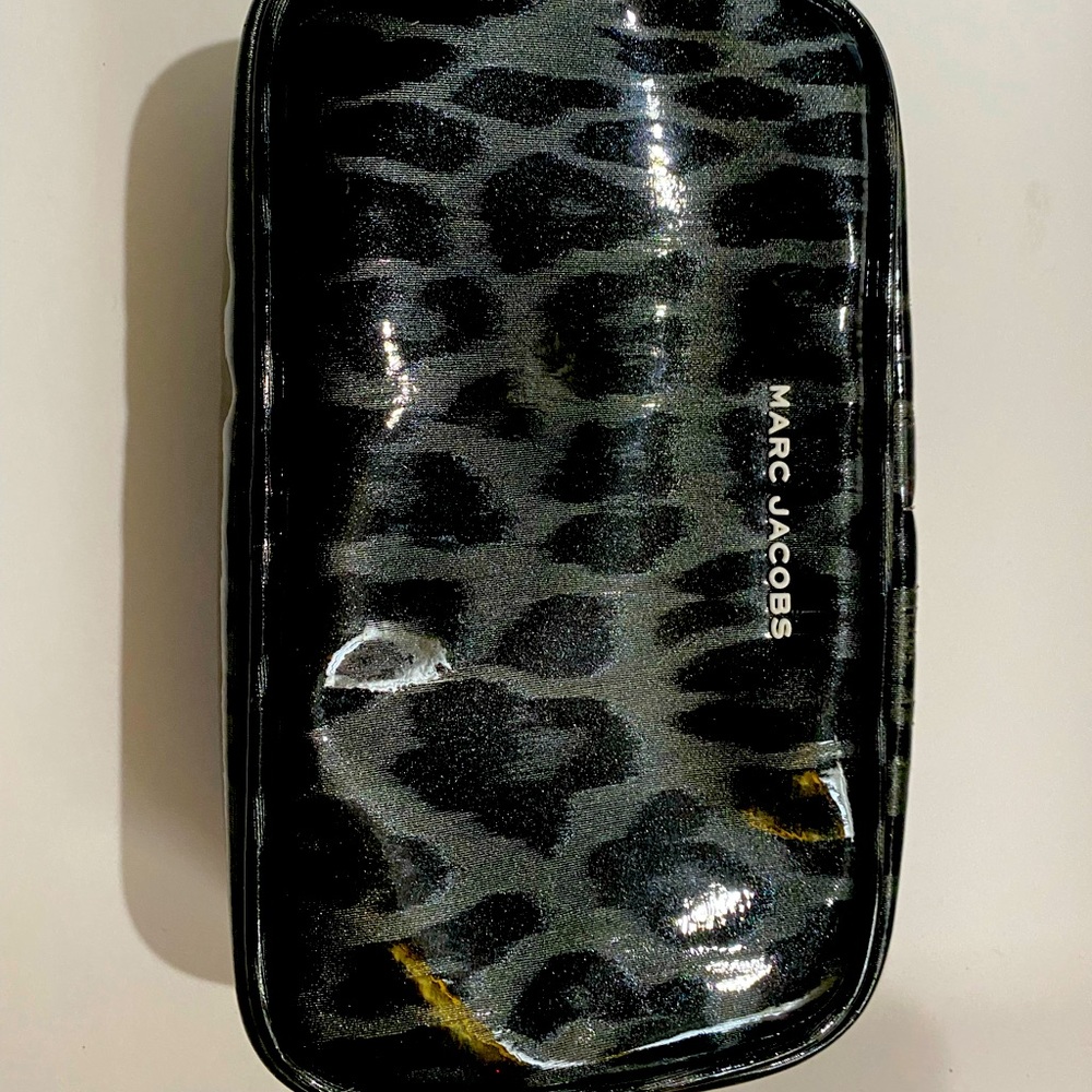 Mark Jacob’s clutch